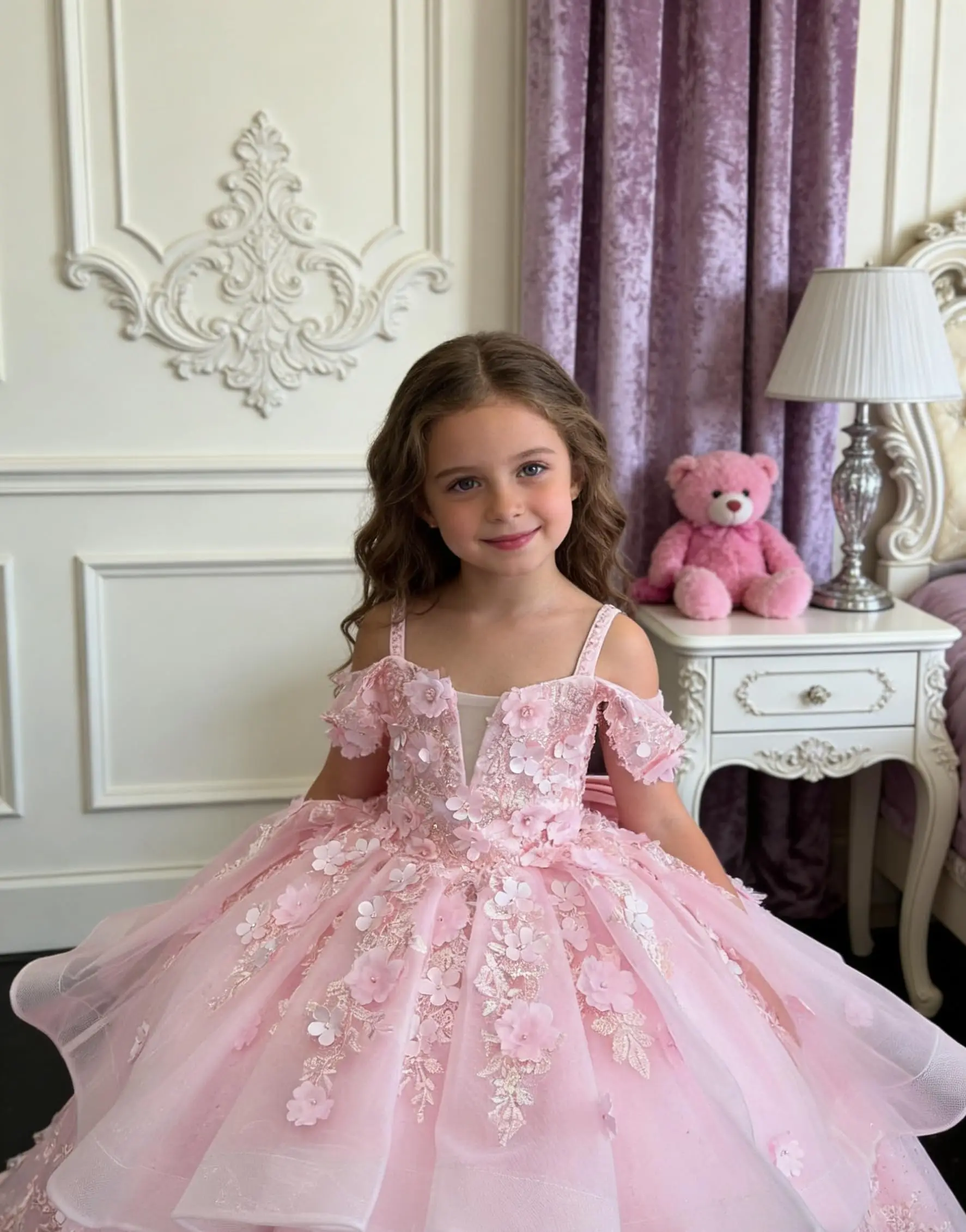 

Customized Light Pink Flower Girl Dress For Wedding Floral Appliques Tulle Floor Length Gorgeous Princess Birthday Pageant Gown