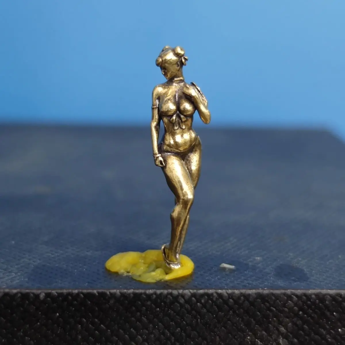 Brass Miniature Figurines of Dance of The Unknown, POP Statues, Gifts, Video Game Character Models