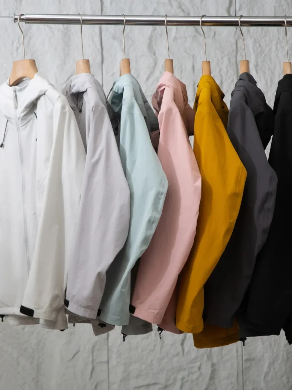 

Мужская уличная ветрозащитная водонепроницаемая куртка с капюшоном для велоспорта, молодежная, весенне-осенняя, приталенного кроя, с длинными рукавами