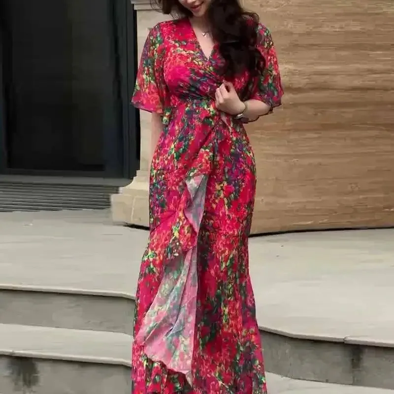 

Women's luxurious, elegant, sexy V-neck short-sleeve long dress