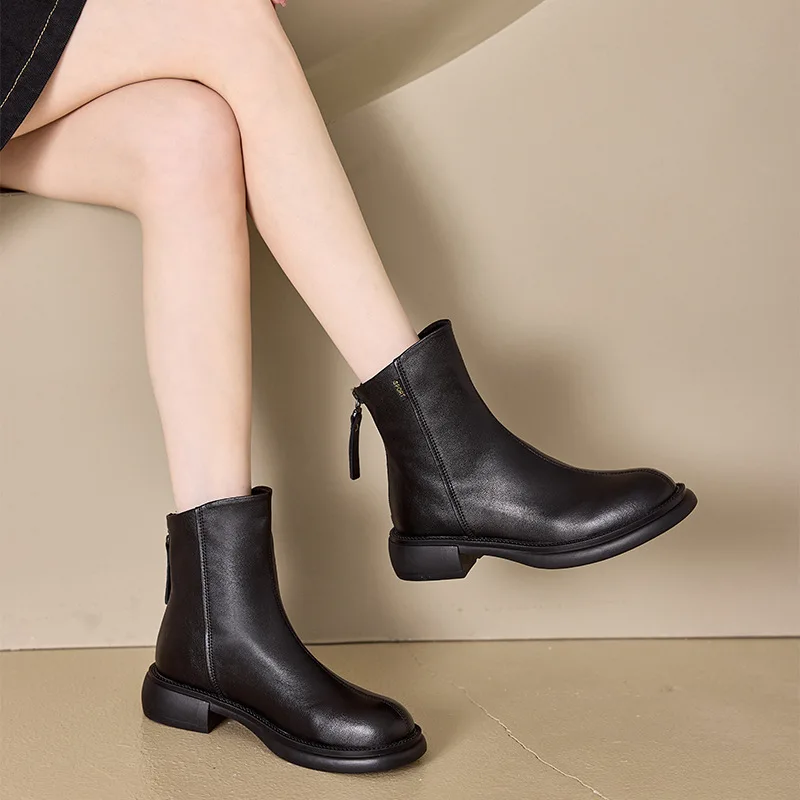 

2025 Autumn New Product Short Boots Women's Korean Edition Back Zipper Slimming Women's Boots One Step Casual Women's Shoes