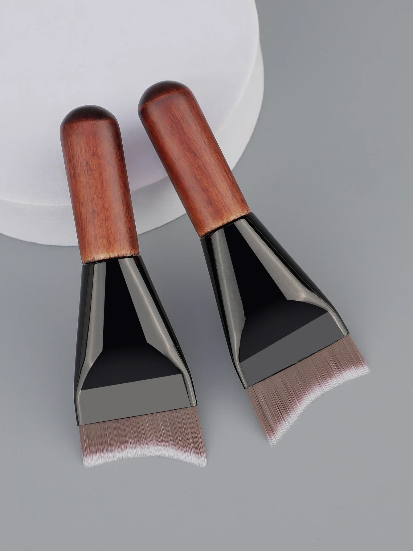 

Count Flat Foundation Brush for Liquid makeup, Ultra Thin Face Makeup Flat Brush, Makeup Brush for Blending Mask Cream, Base Bru