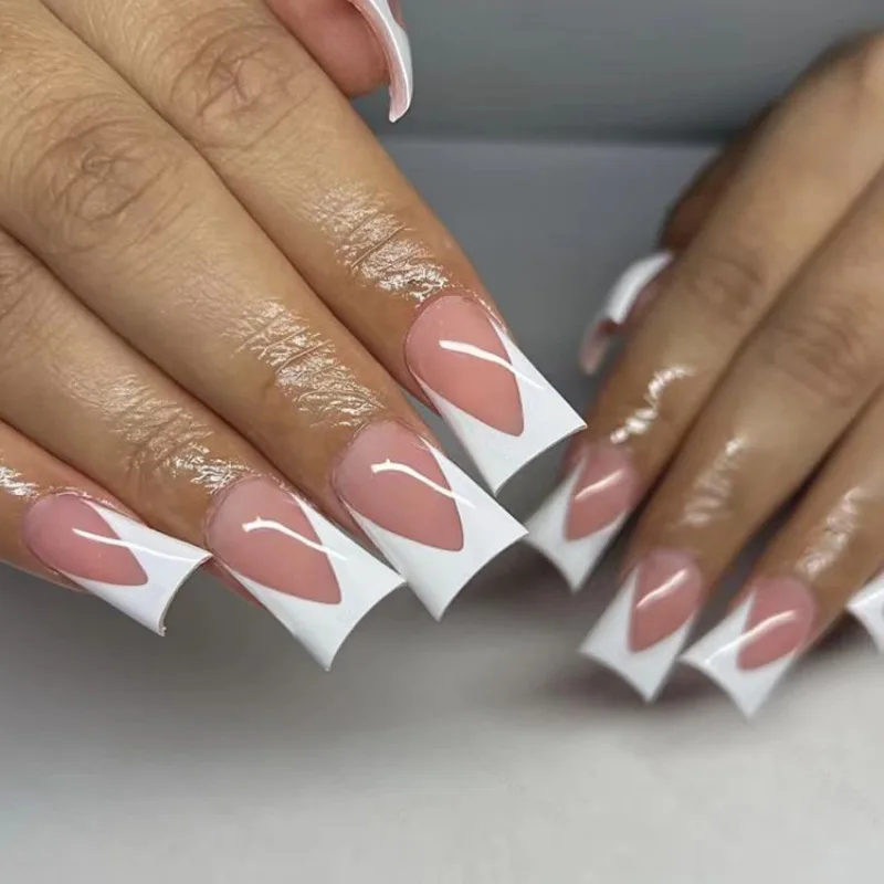 24 teile/satz Mädchen weiße Fingers pitzen Faux Ongles drücken auf falschen Nagel mit Kleber Nail Art kurze Enten schnabel geformte künstliche Nägel für Frauen