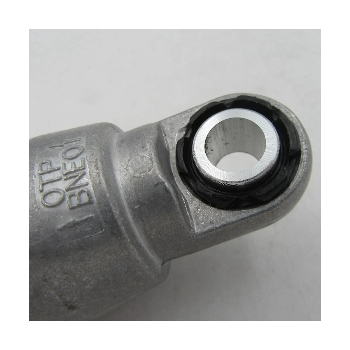 16601-28050 16601-28041 Hydraulic Tensioner Belt Tensioner Pulley Automotive for Toyota Aventis Previa Camry image 4