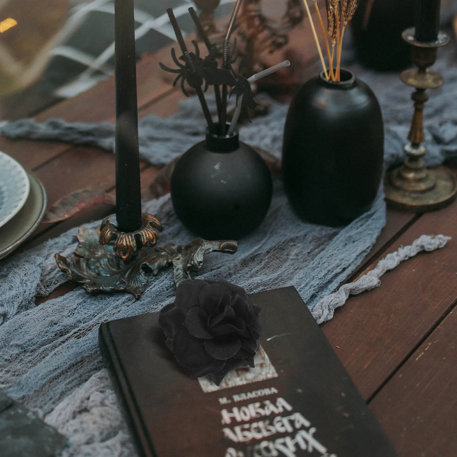 

50Pcs Black Artificial Rose Silk Flower Heads Fabric Plastic Wedding Party Decoration Silk Rose Flower