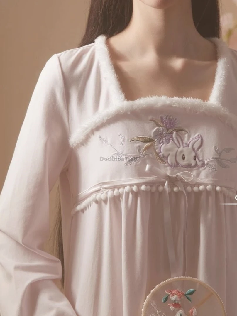 ثوب نوم هانفو على الطراز الصيني التقليدي لخريف وشتاء 2025 بيجامة طويلة مطرزة بأكمام طويلة للنساء #3