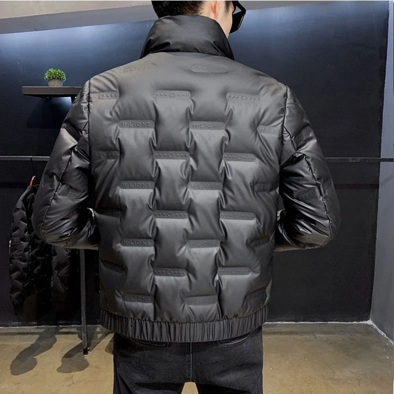 Parkas Glossy Man Padded Coat Lightweight Puffer Down Jackets for Men Heavy Hot Padding Fashion 2024 Y2k Korean Luxury Clothing