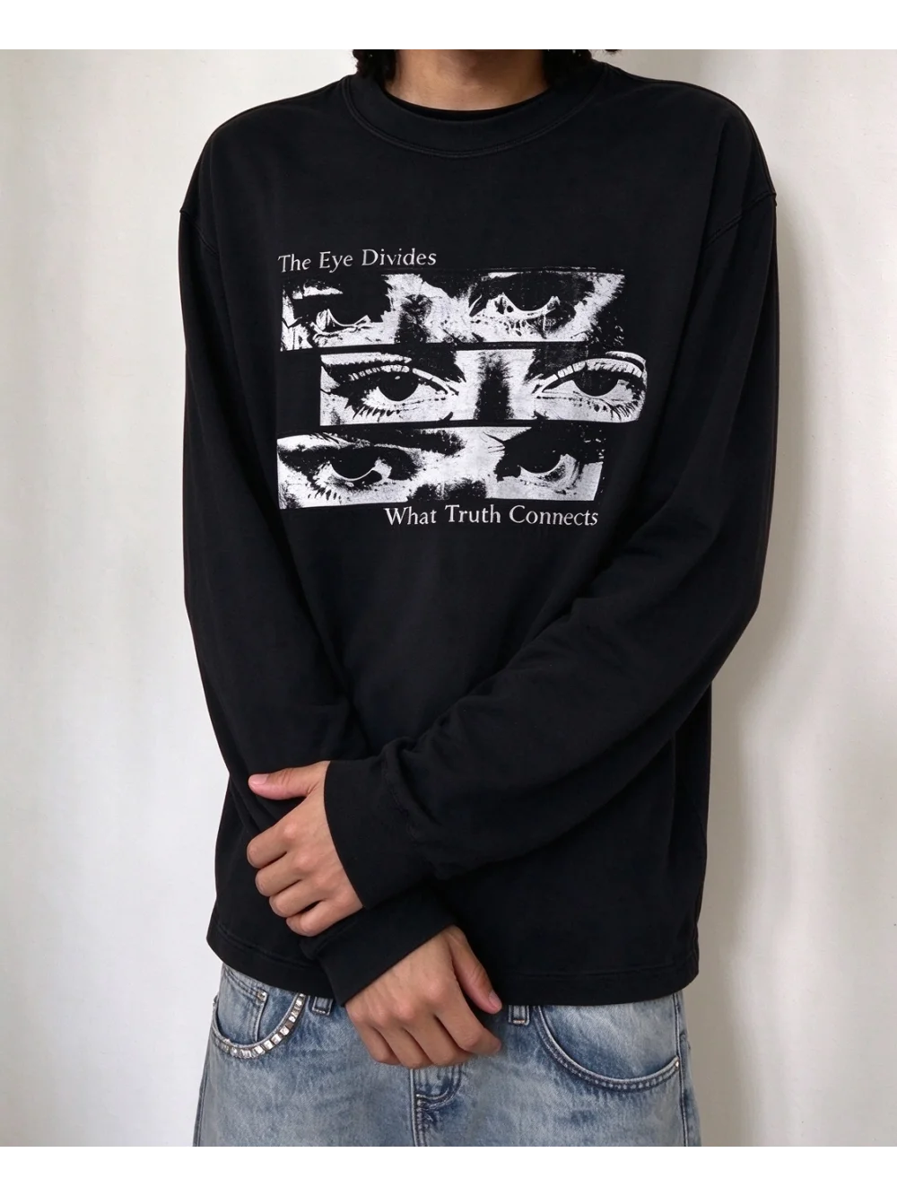 New autumn retro hip-hop collage, eye print, street casual trend, unisex punk subculture, versatile long sleeved round neck top