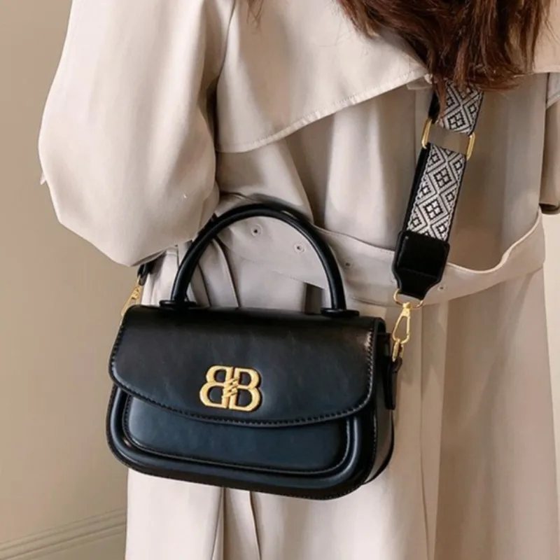 

Повседневная женская сумка для студентов, портативная сумка через плечо для подмышек в кампусном стиле с простым и милым дизайном