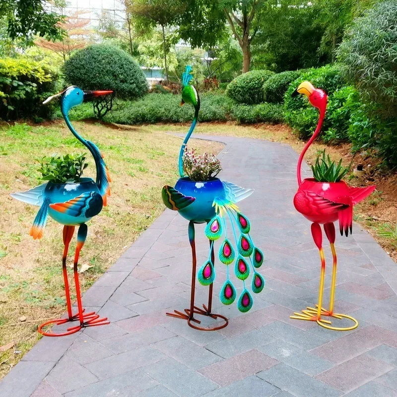 Succulent green plant garden decoration, wrought iron peacock, crane flamingo, animal shape, cute characteristic flower pot