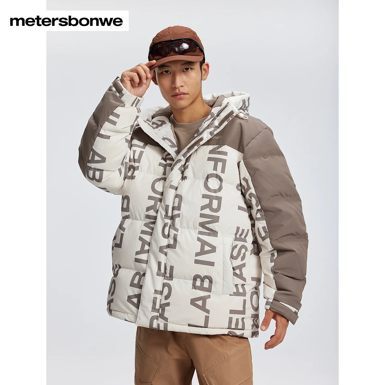 

Metersbonwe-Men Fashion Full Print Hooded Down Jacket Hem Elastic Loose Down Parker Coats 85% Duck Down Warm Casual Wear Winter