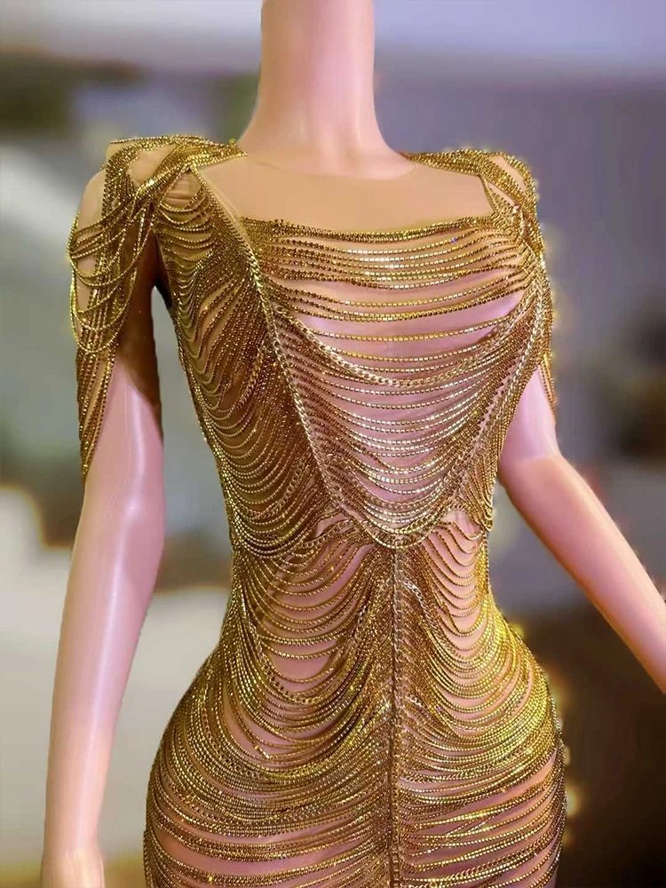 Wysokiej jakości łańcuszek z kryształkami seksowna prześwitująca sukienka z siateczki 2025 nowych moda niestandardowa odzież damska