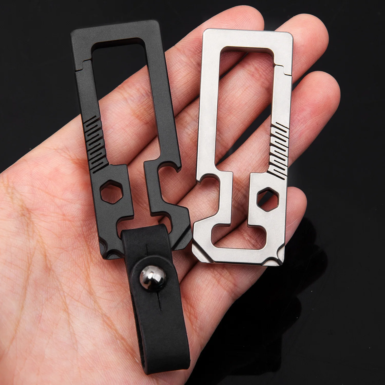 Outdoor Portable EDC Multifunctional Titanium Alloy Car Keychain Bottle Opener Pendant Tool