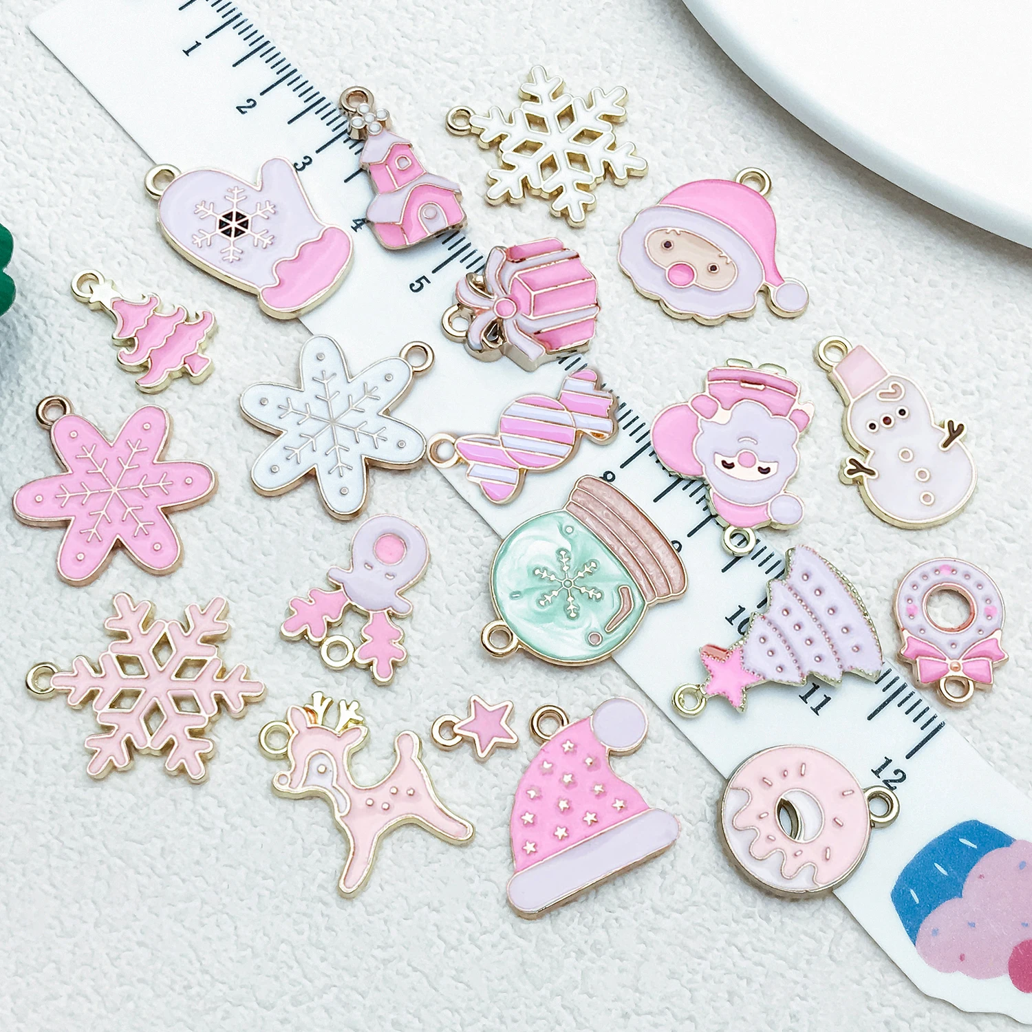 20pcs Drop-oil Powder-white Zinc Alloy Christmas Series Charms Pendant DIY Necklace Earrings Decorative Accessories