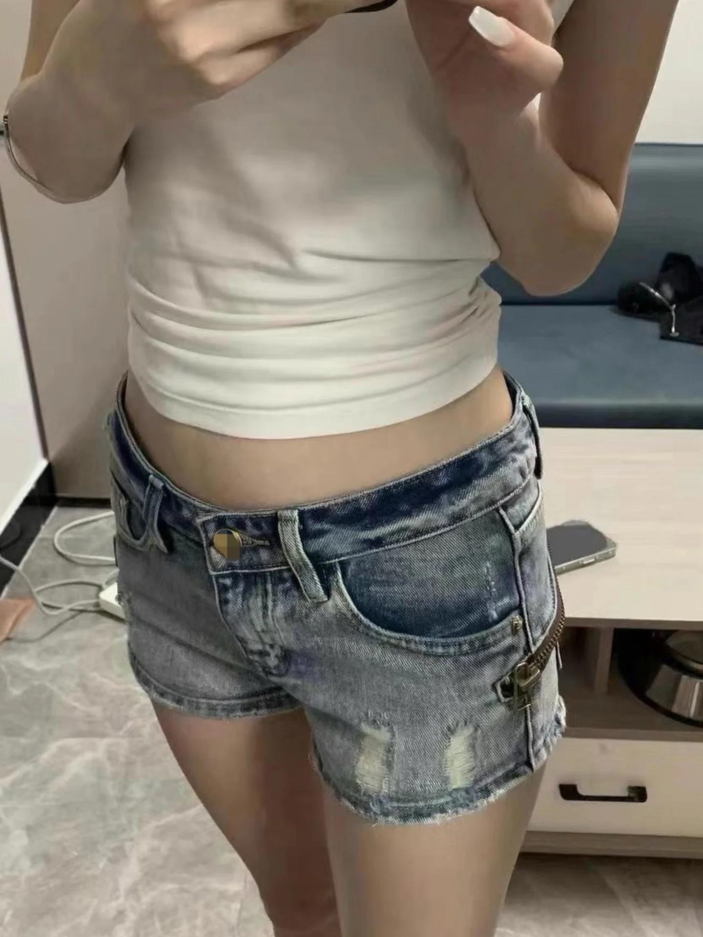 

Low Waist Denim Super Short Shorts Women's Summer New Slimming Sexy Butt Lifting Zipper Style Trendy Hot Pants Casual Jeans