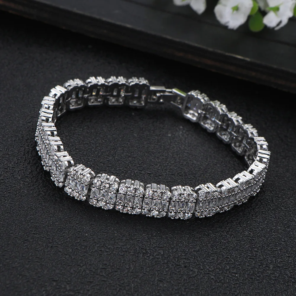 

HIBRIDE Light luxury fine glitter women's jewelry white daily bracelet clothing accessories suitable for gift party wedding B185