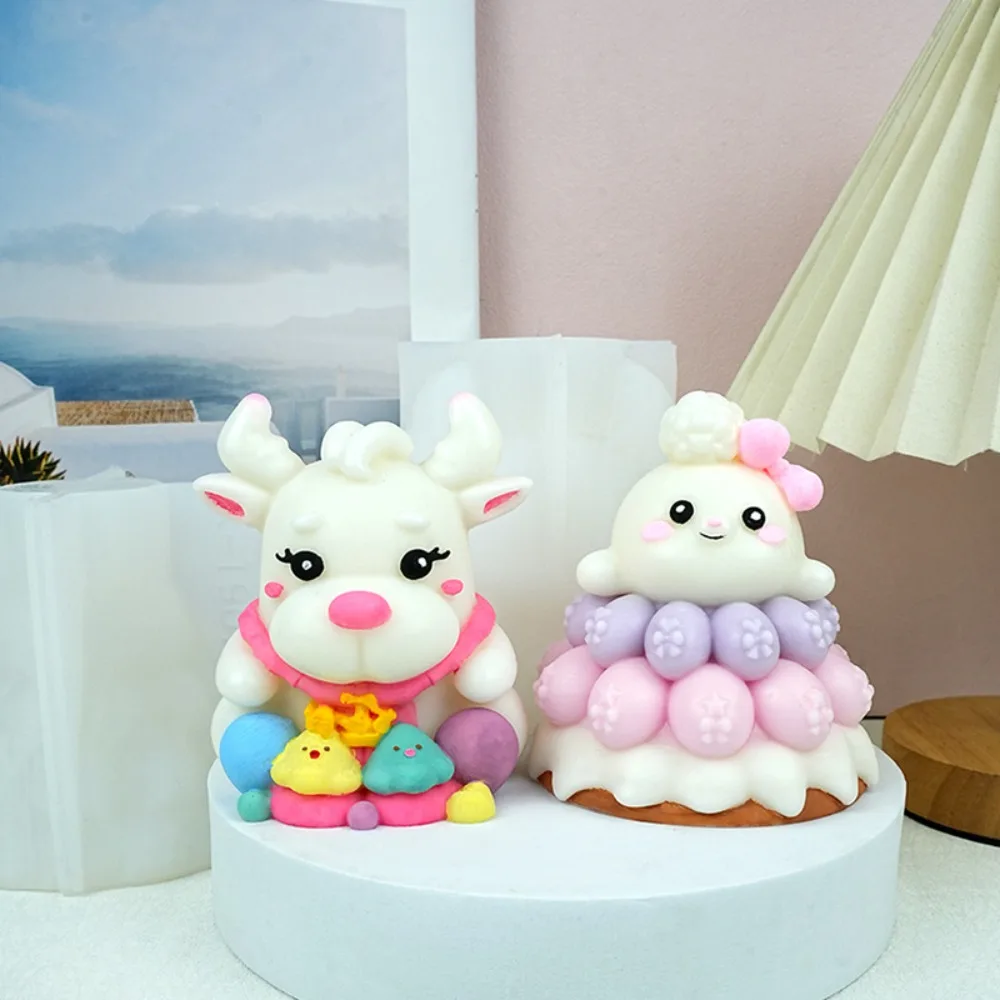 Cute Deer Snowman Silicone Scent Candle Mold Handmade Christmas Painting Clay Gypsum Making Tool DIY Winter Resin Desktop Decor