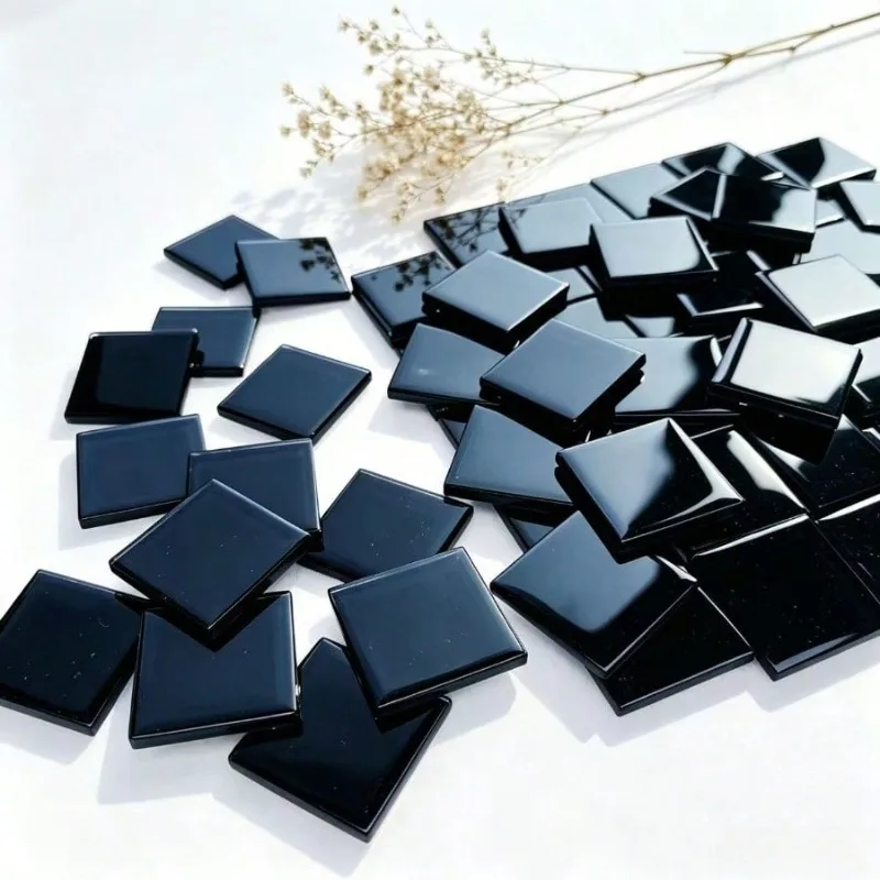 100/200 Grams of Glass Mosaic Material, 2.5*2.5 Black Glass Pieces, Suitable for Handmade DIY Decoration Materials, Creative Handmade Picture Frames, Home Decoration Ornaments, Vase Filling and Landscaping