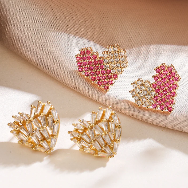 

Европейские и американские модные легкие роскошные серьги в форме сердца с медным покрытием из 18-каратного золота и циркона для женщин, нишевые высококачественные универсальные серьги J