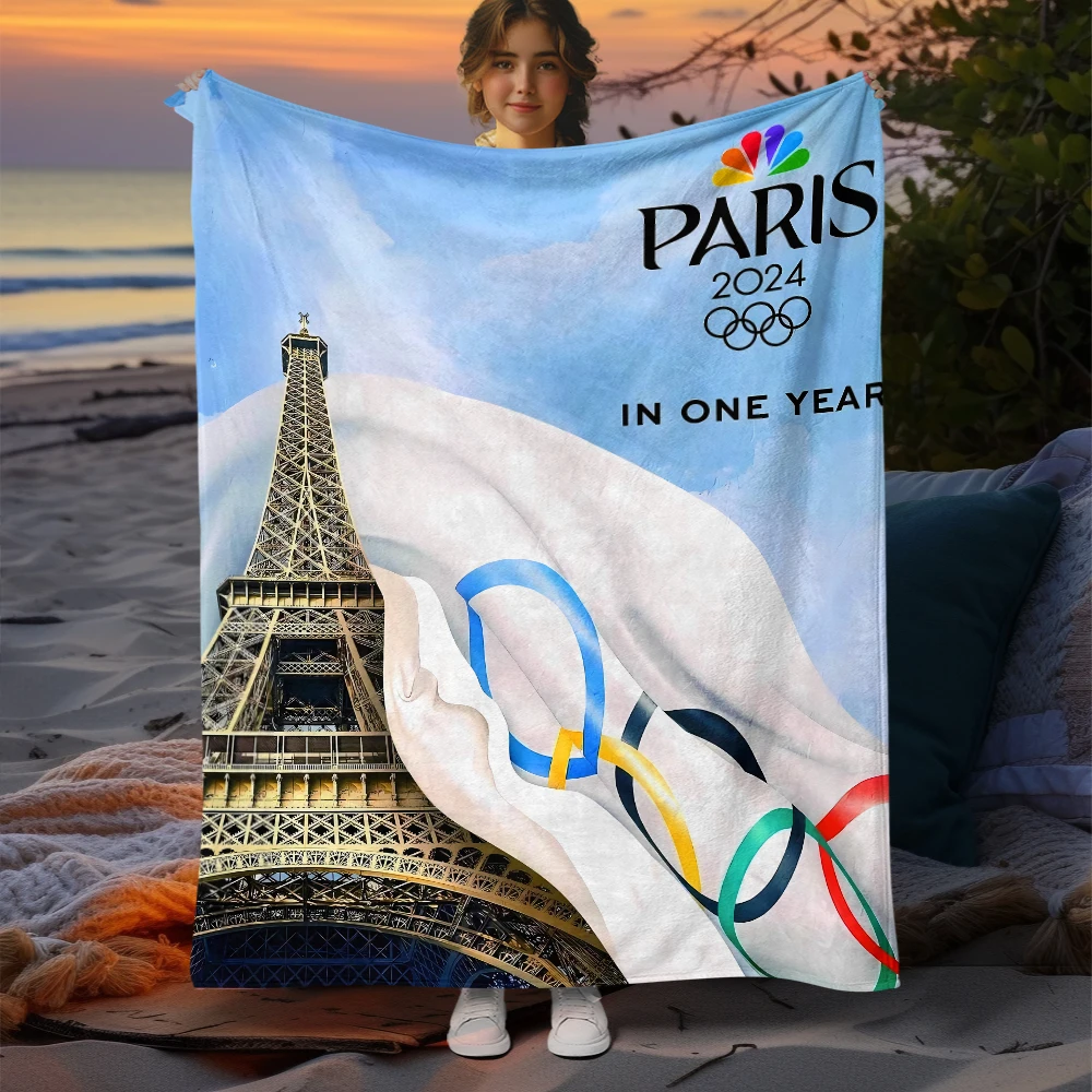 Fashionable printed seasonal blankets for the Eiffel Tower in France, used as gifts for rooms, living rooms, and travel picnics