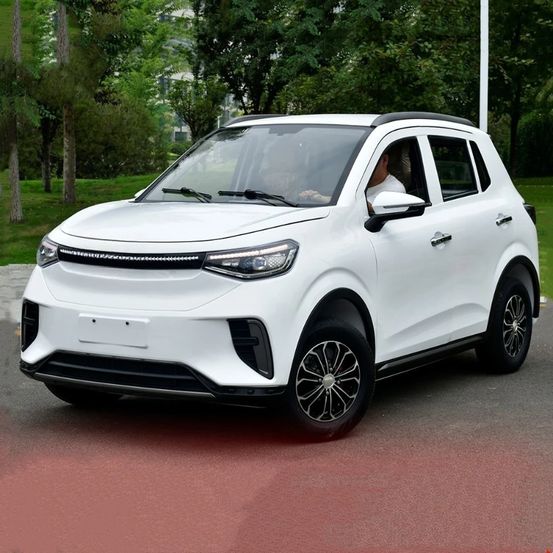 Four-wheeled electric vehicle transfer to work New energy vehicle