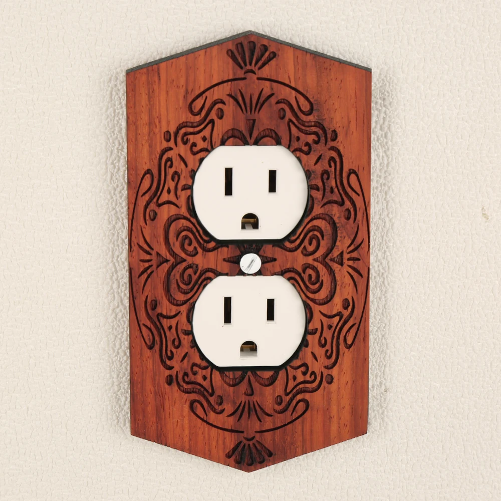 Cross-Border Hexagon Vintage Scroll Floral Wooden US Switch Outlet Plate For Bohemian Countryside Retro Home Wall Switch Decorat