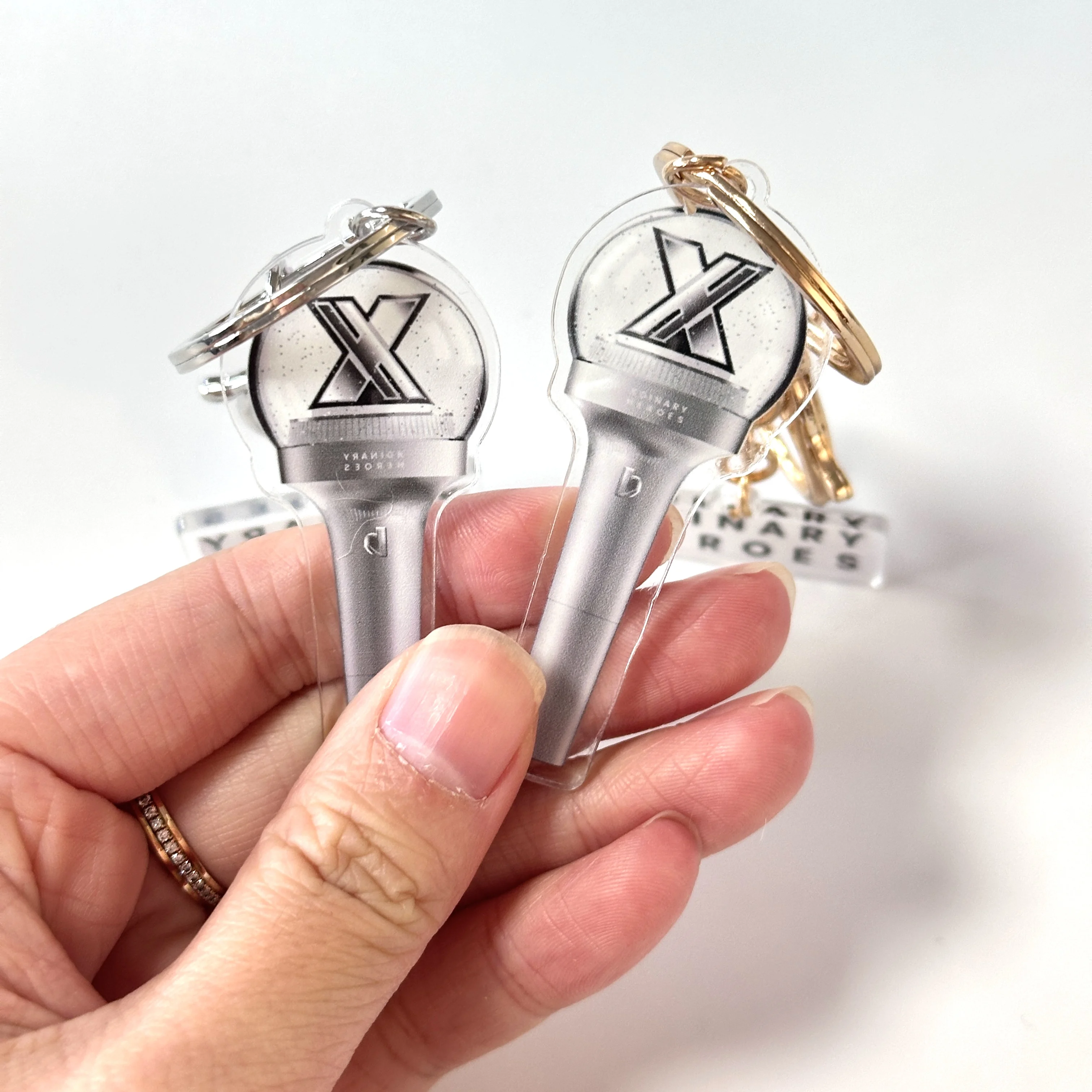 Xdinary heróis acrílico chaveiro mini lightstick pingente chaveiro arma-il jungsu gaon jun han jooyeon fãs presentes