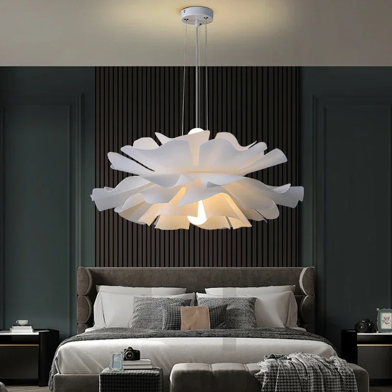 Italian Design White Butterfly Flying Chandelier Creative Living Room Dreamy Atmosphere Bedroom LED Dimming Mesh Pendant Lights