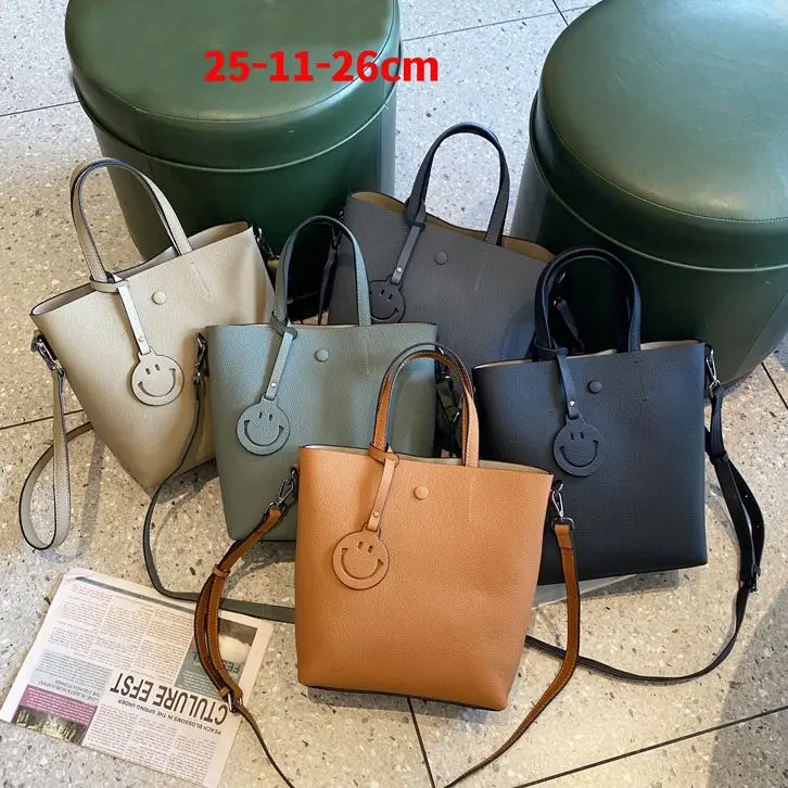 2022 Light Luxury Bucket Bag Large Capacity Genuine Leather Handbags Fashion Versatile Cephalic Layer Cowhide TOGO Tote Bag