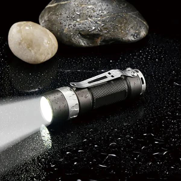 

JETBeam RRT01 950LM Ultra Bright LED Flashlight 3 Modes Powerful Tactical Flashlight IPX8 220M Long Range Torch Camping Lamp