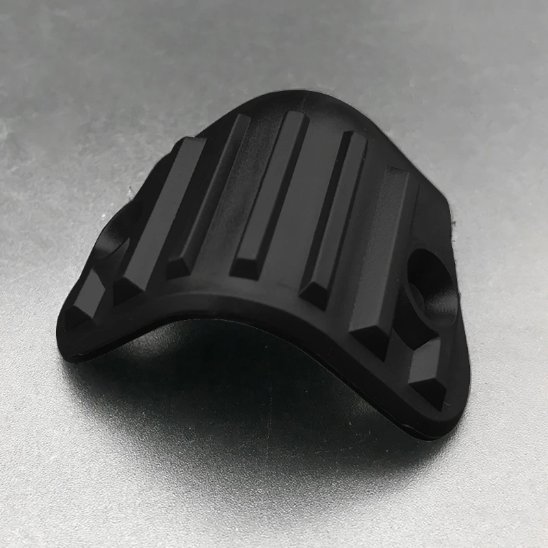 090F 8PCS สีดำพลาสติกกีตาร์แอมป์ลำโพง CANECER COUNER AMPLIFIEER RECPLICATE