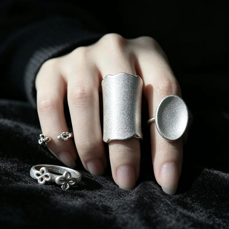 Women Men All-match Copper Alloy Material Fluctuating Edge Wide Ring, Delicate Jewelry Accessories, Glossy Irregular Curved Fing