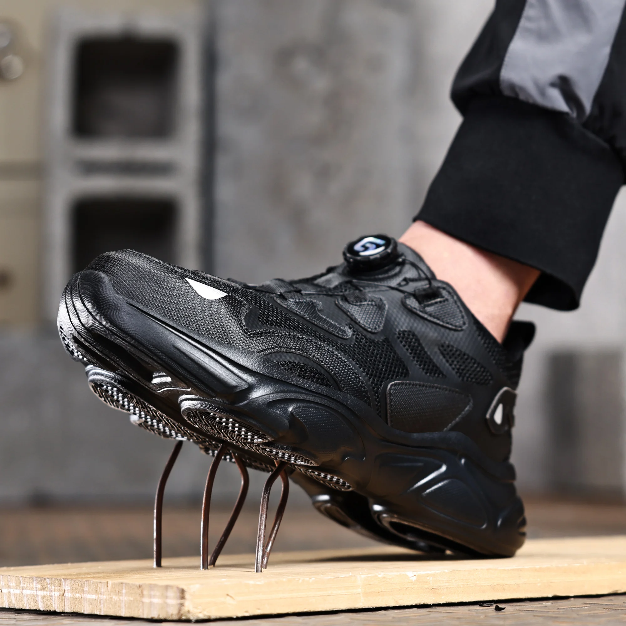 Ultime scarpe da lavoro con fibbia rotante 2023 Sneakers scarpe protettive di sicurezza antiforatura calzature maschili stivali indistruttibili