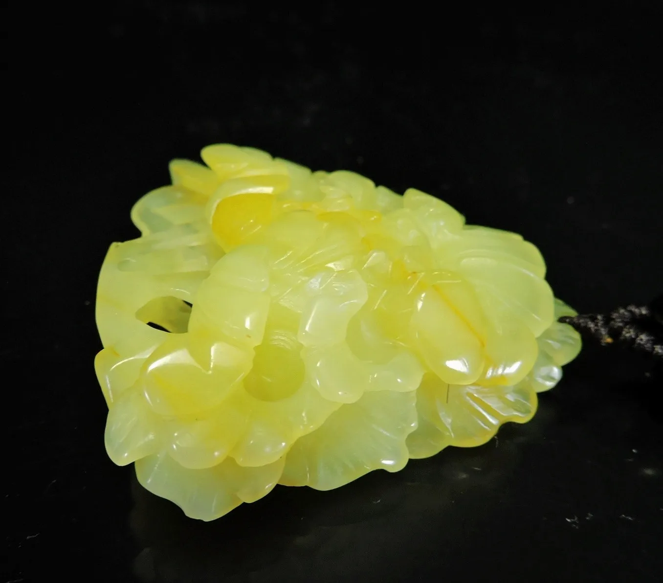 Jade Jewelry Natural Jade Pendant Necklace Hand-Carved peony flower Jadeite Necklace Pendant Gift No Treatment 871i