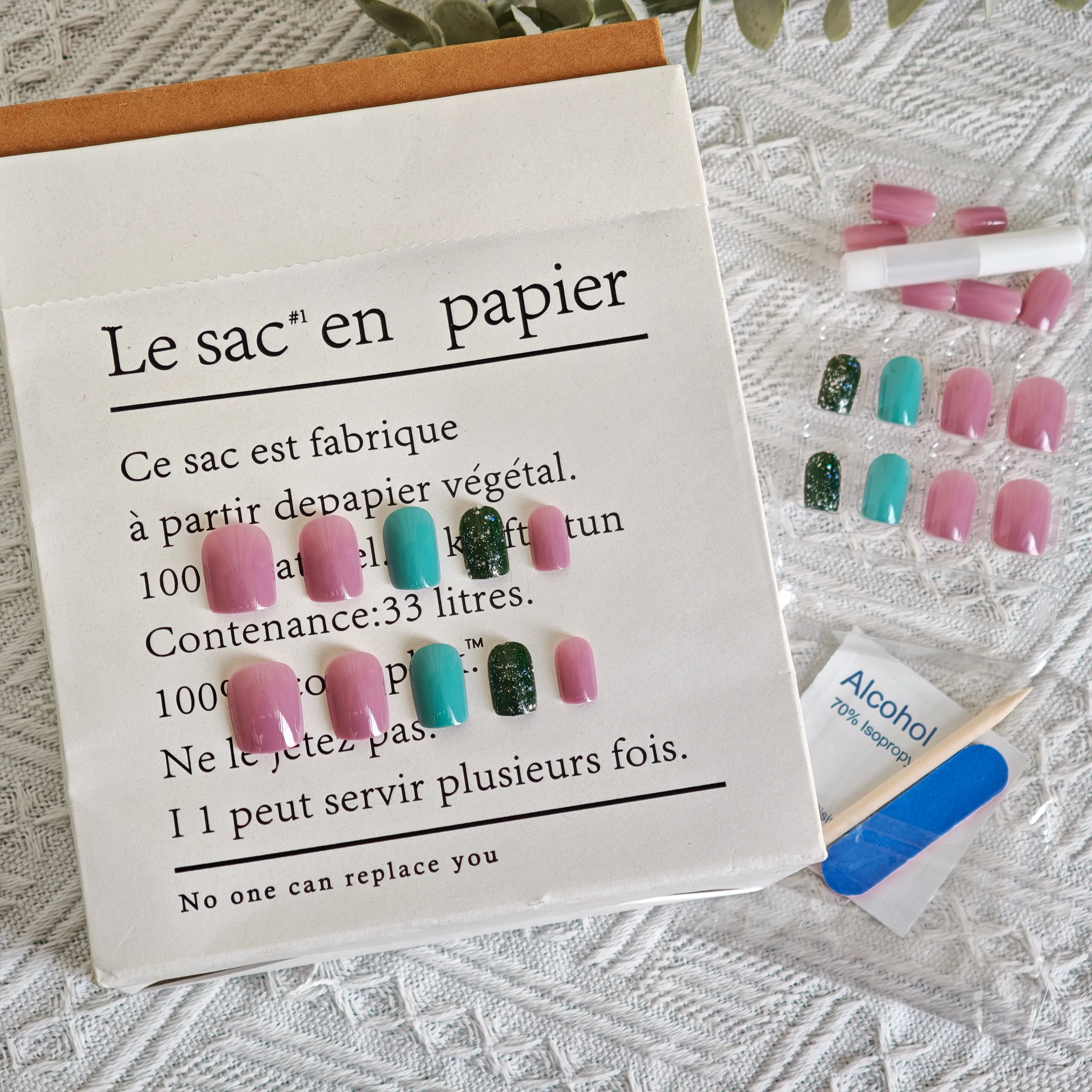 

24pc Lake Green Solid Color Press-On Nails with Glitter, Short Square Shape & Assorted Sizes for Women