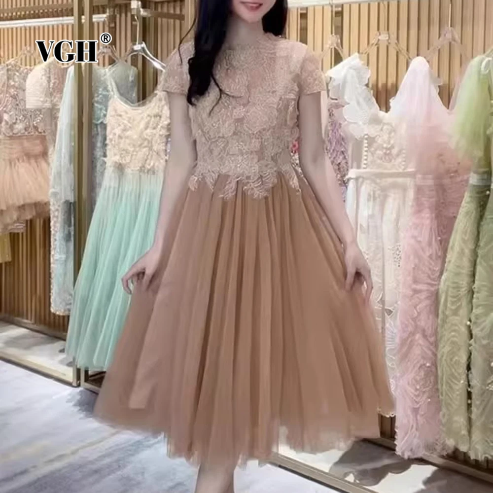 

VGH Temperament Slimming Spliced Lace Long Dresses For Women Round Neck Short Sleeve High Waist Draped Dress Female Fashion New