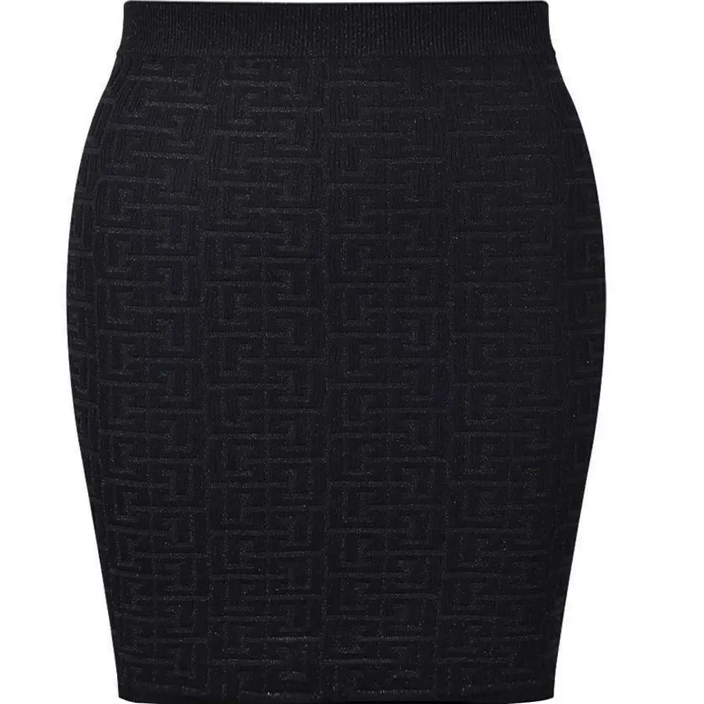 Spring And Summer New Women's Fashionable Temperament Commuting Socialite Solid Color Dark Pattern Knitted Half Body Short Skirt