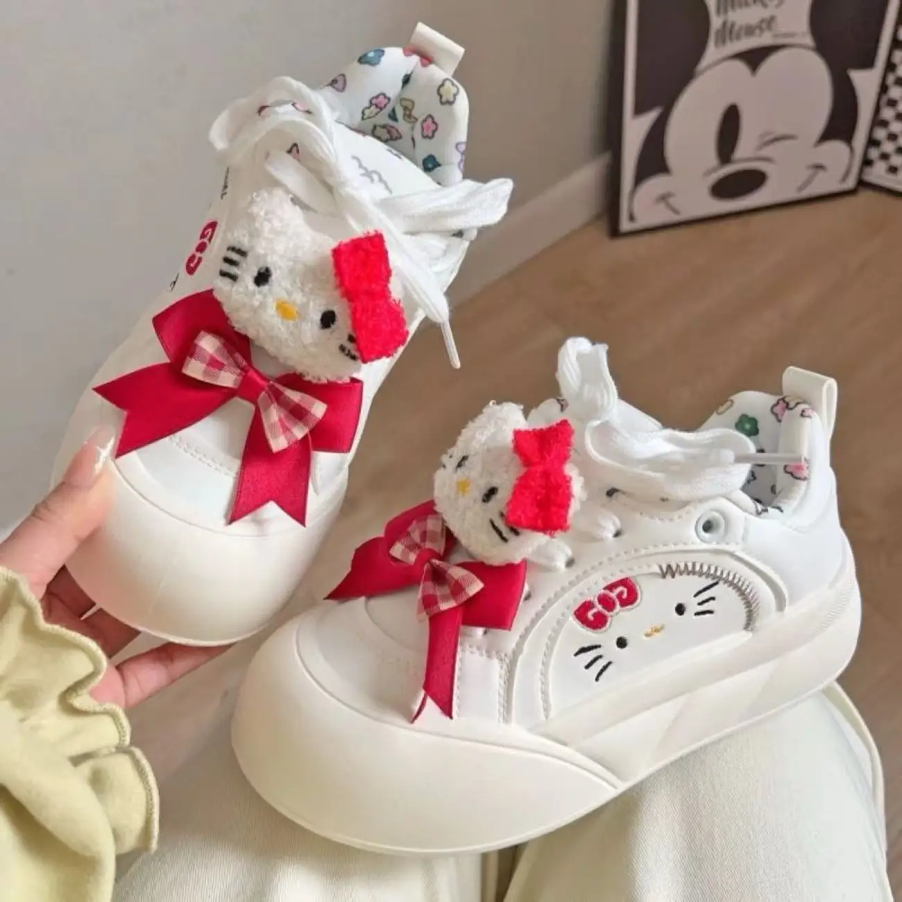

real photos 2026 spring autumn new Sanrio hello kitty caroon cute lovely red bow good quality women girls white sports flats