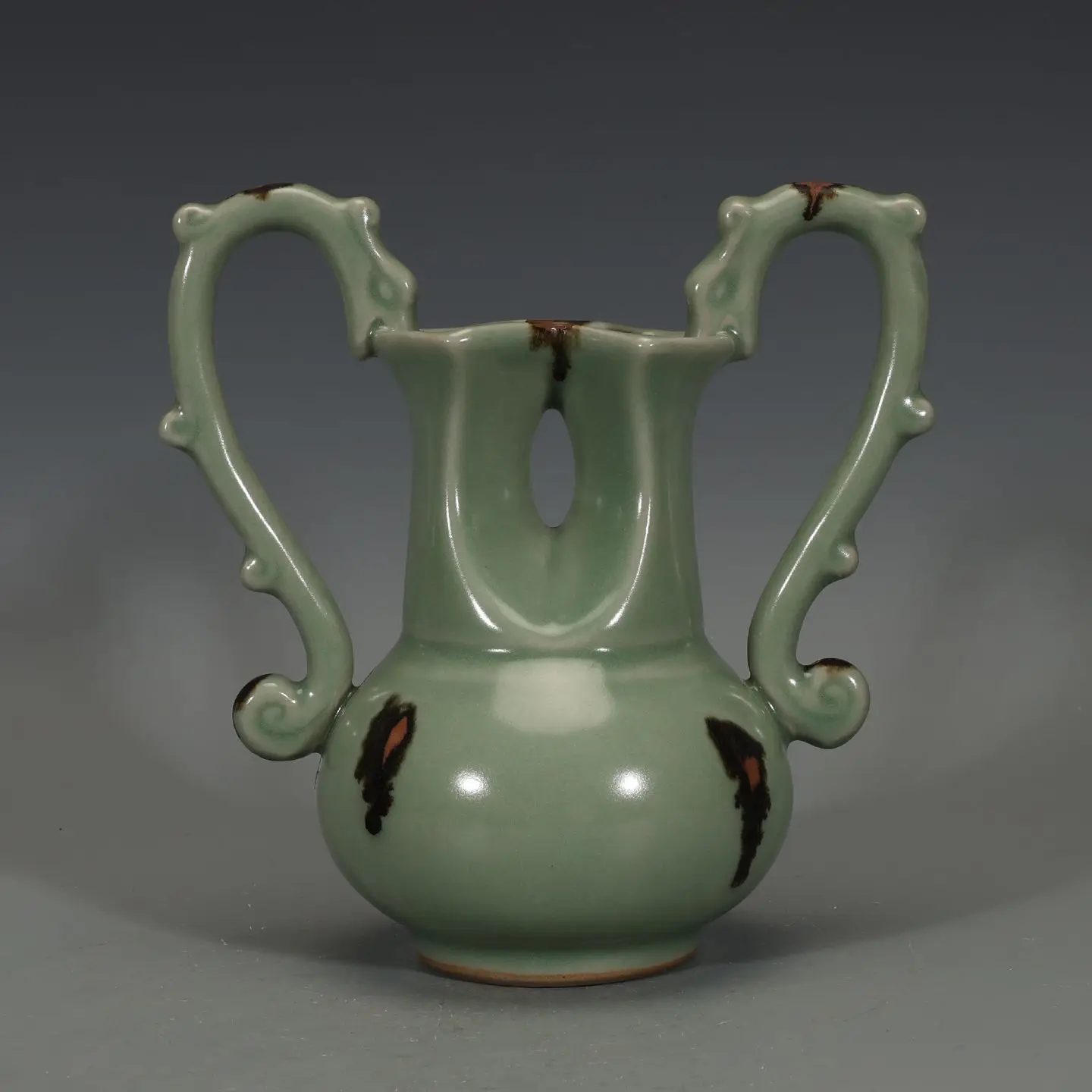 Old Collection Song Dynasty Longquan Kiln Plum Green Glaze Double Dragon Handle Vase Antique Collection Porcelain
