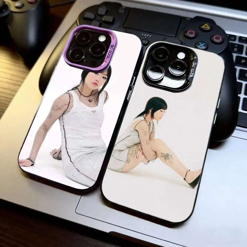 

beabadoobee Beatopia Phone Case For iPhone 17,16,15,14,13,12,11 Plus,Pro Max,XS,Colorful Silver Black Cover