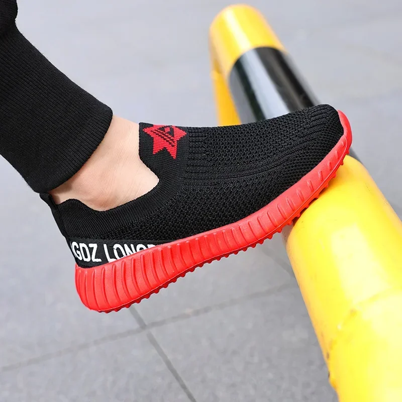 

Ultra-light Summer Breathable Mesh Surface, Soft Sole, Comfortable Parent-child Casual High-quality New Sports Shoes
