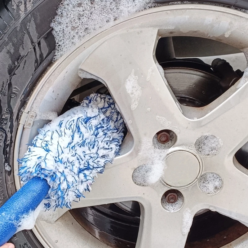 

Car Cleaning Brush Portable Car Wheel Hub Brush Washing Tool Tire Rim Wheel Hub Deep Cleaning Detailing Dust Removal Brush