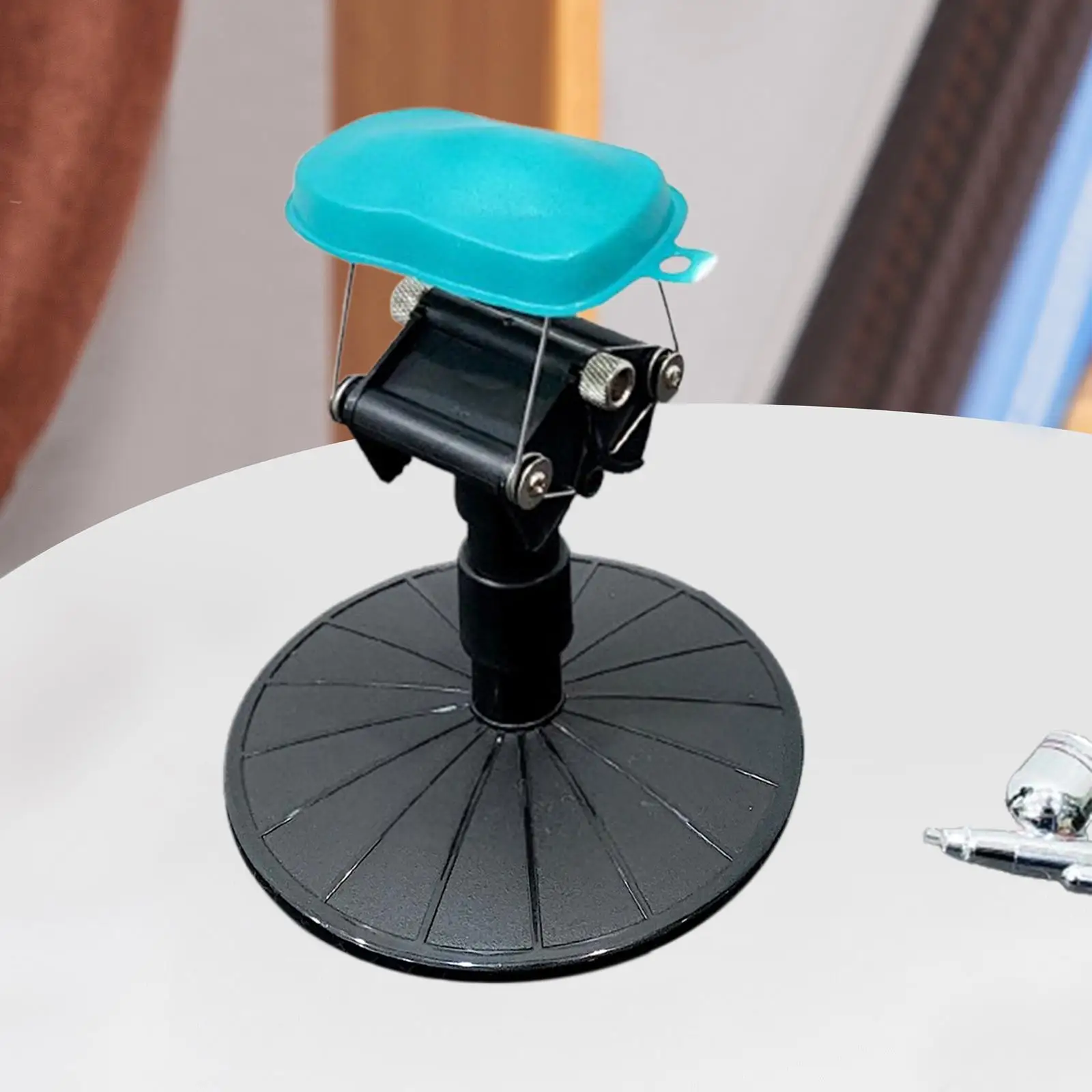 

Painting Model of The Basis of Accessories Modeling Tools, Coloring with