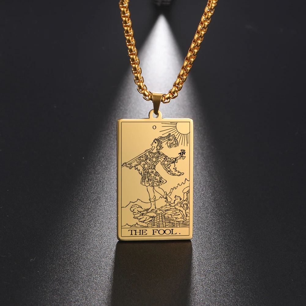 El collar de los Arcanos Mayores Collar de cartas del Tarot para hombres mujeres Amuleto Vintage Colgante Caja Cadena Joyería de acero inoxidable Collar masculino Collar de Tarot Joyería del Tarot