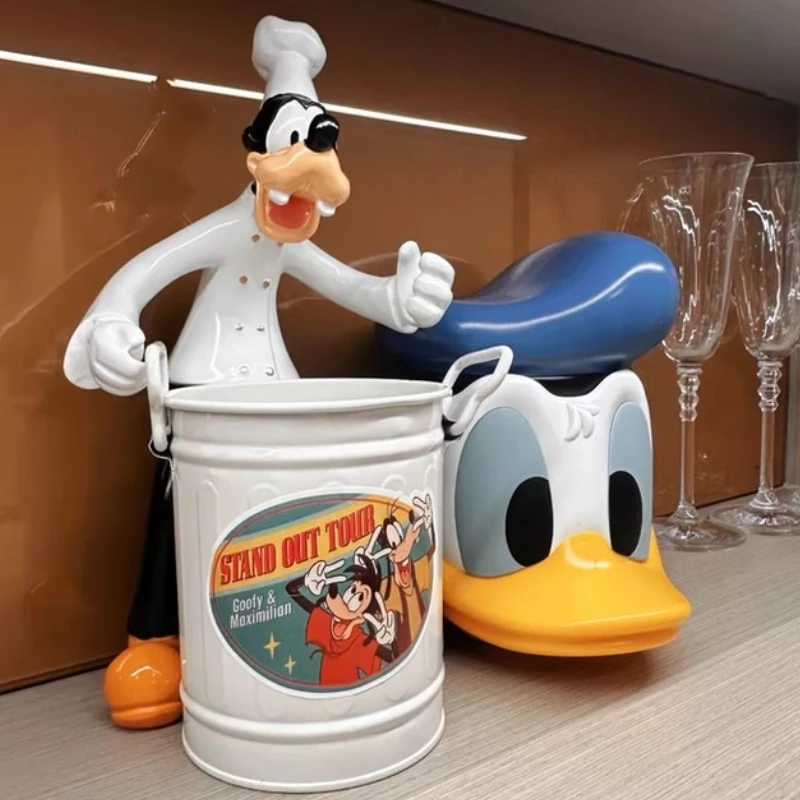 

Милый контейнер для ручек Goofy, забавные аниме-фигурки, держатель для кистей для макияжа, карандаш, канцелярские принадлежности, украшение для рабочего стола, студенческие подарки, игрушка