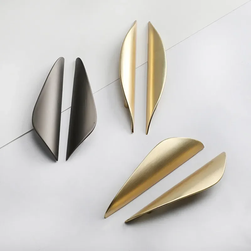 1PC Modern Brushed Copper Wardrobe Door Handle Zinc Alloy Kitchen Cabinet Knobs Wardrobe Drawer Pulls Furniture Hardware
