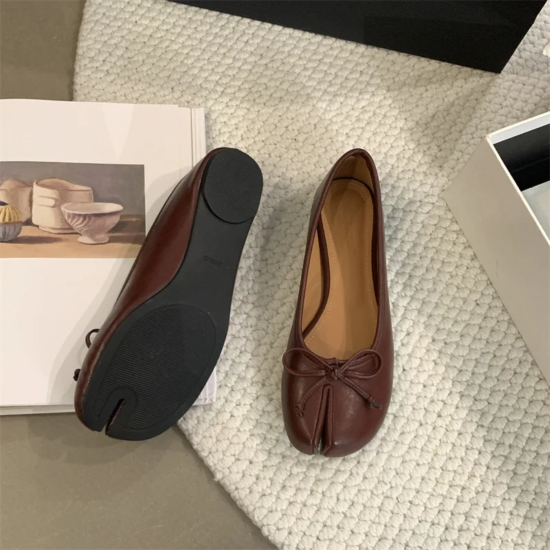 ربيع المرأة شقة سبليت تو أحذية مع القوس لينة الجلود ربطة القوس فيونكة الجبهة الضحلة الانزلاق على الفتيات تابي أحذية الشقق أحذية الباليه