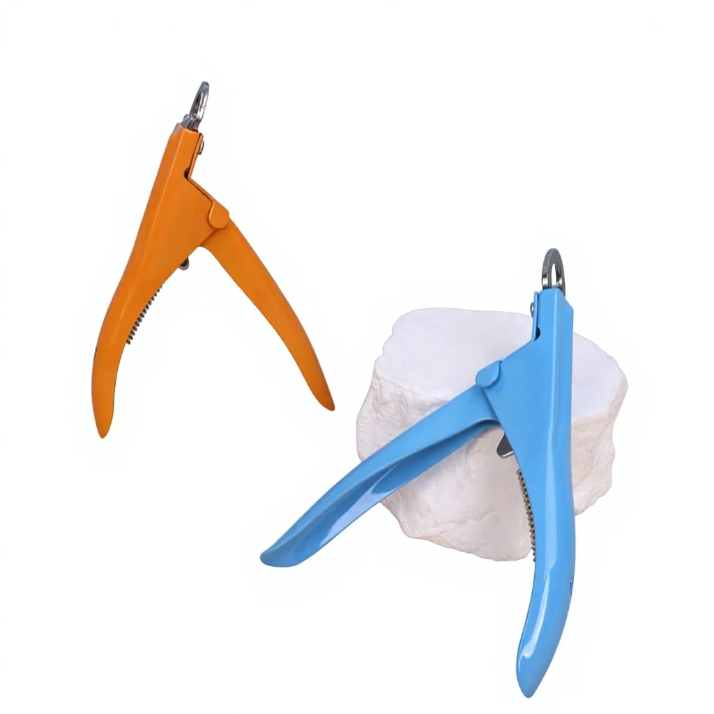 

New pet nail scissors with sharp blades for dogs and cats