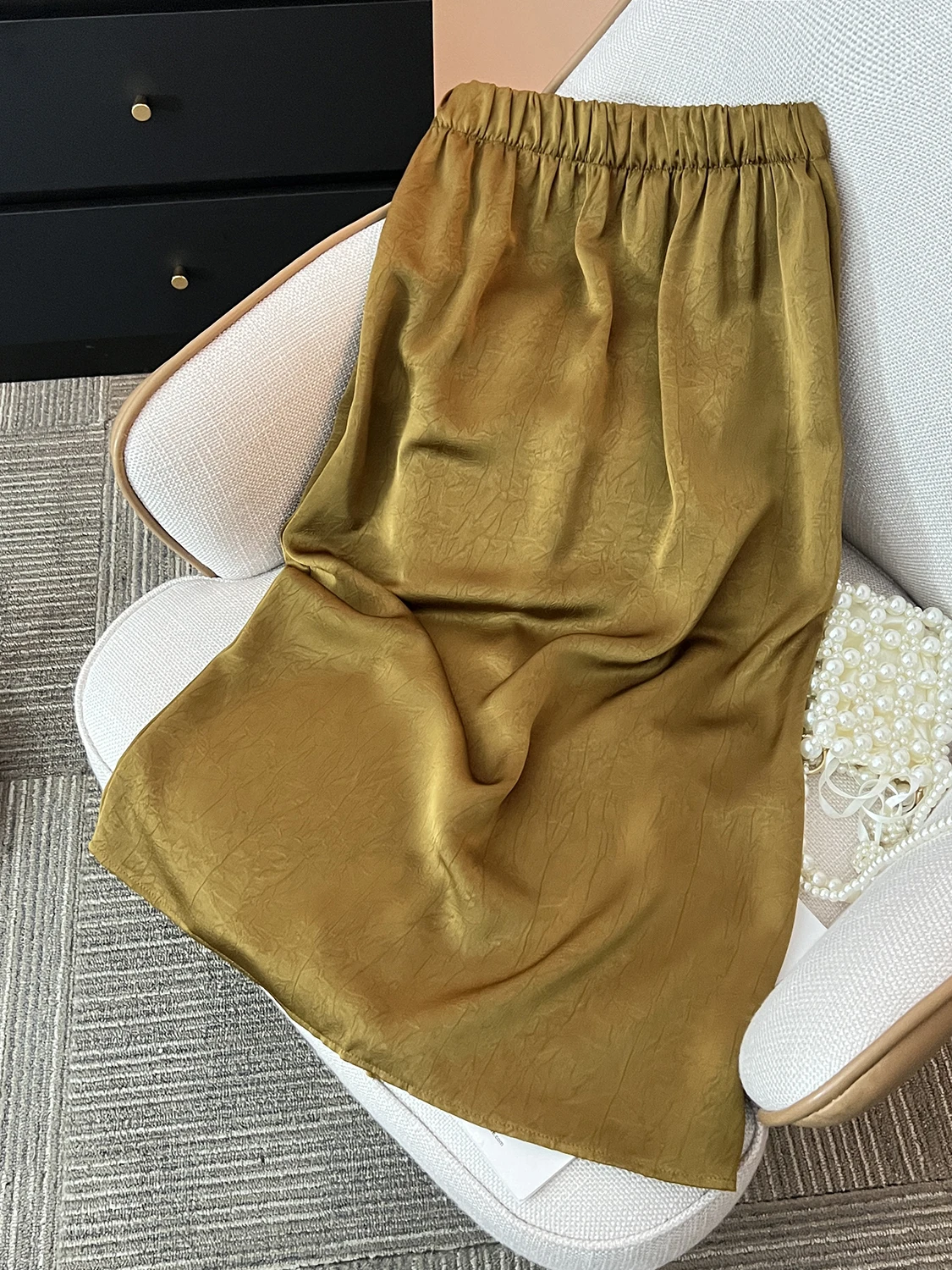 

Новая китайская юбка из шелковистого ацетата с высокой талией и эластичным поясом, облегающая, для повседневной носки, H-образный силуэт, L...