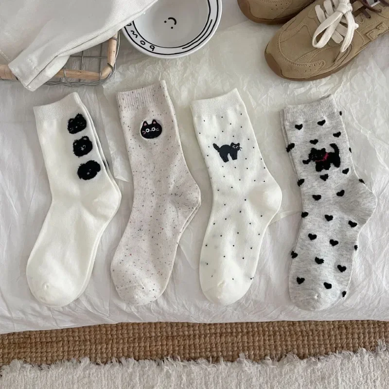 Comfort Chic New Women's Cute Cat Face Meme Black White Socks Korean Harajuku Kawaii Kitten Hipster Casual Christmas Gift